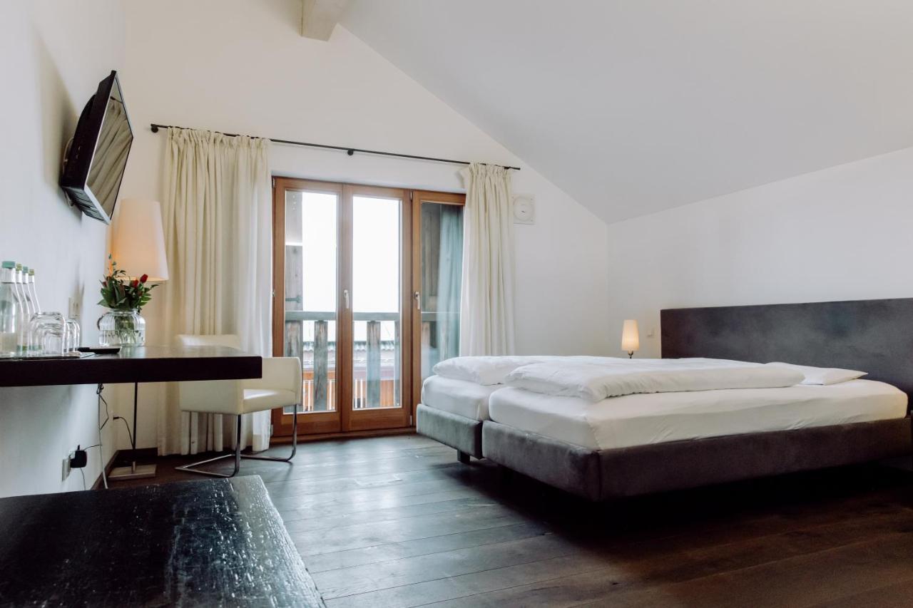 Hirzinger - Gasthaus Und Hotel Riedering 外观 照片