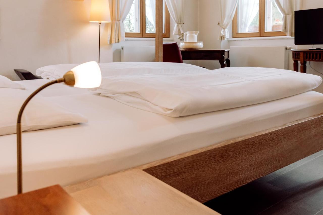 Hirzinger - Gasthaus Und Hotel Riedering 外观 照片