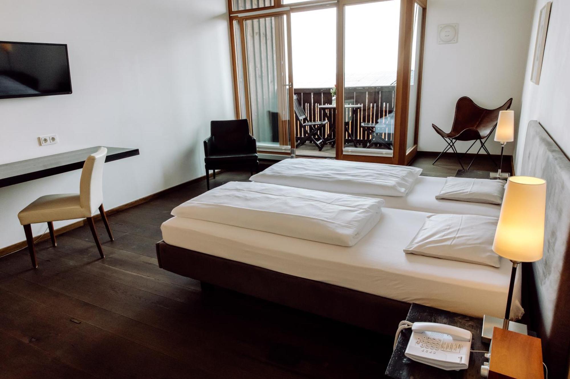 Hirzinger - Gasthaus Und Hotel Riedering 外观 照片